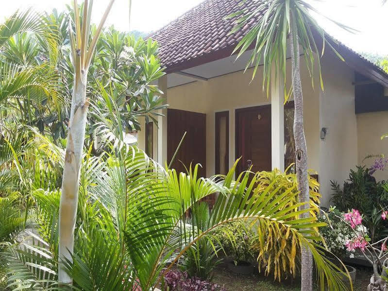 Star East Bungalows Amed  Bagian luar foto